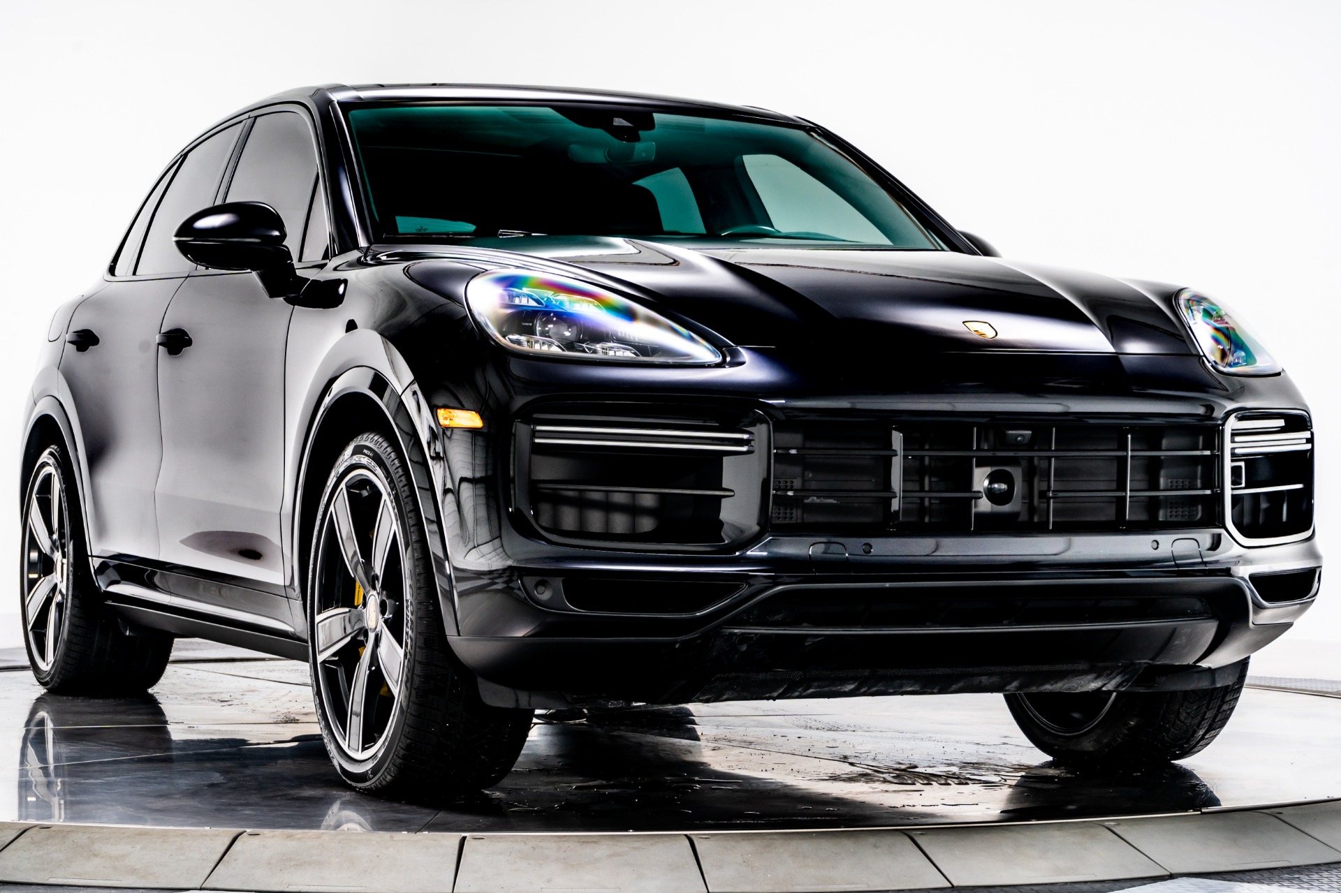 Used 2019 Biscay Blue Metallic Porsche Cayenne PREMIUM PLUS PKG AWD For  Sale (Sold)