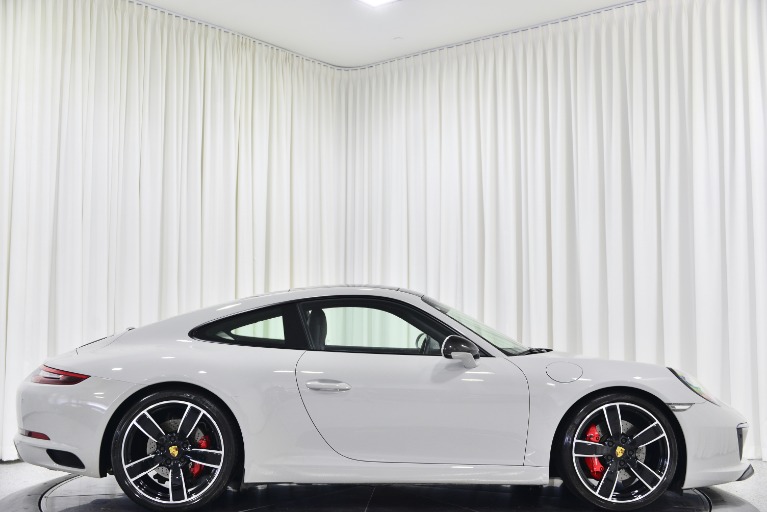 Porsche carrera s deals 2018