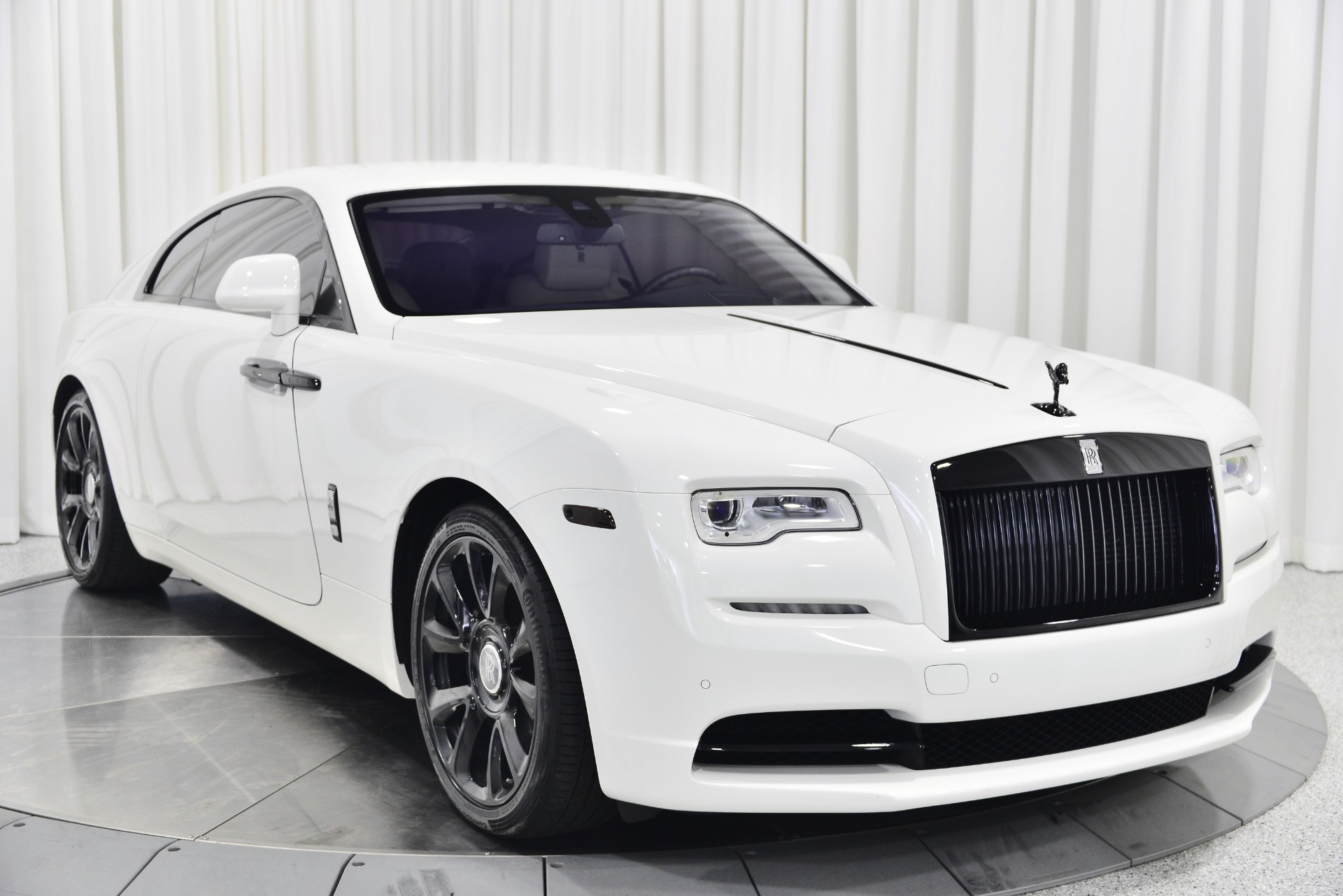 Rolls Royce Phantom Ghost Dawn Wraith & Cullinan Orange Umbrellas - Custom  Made