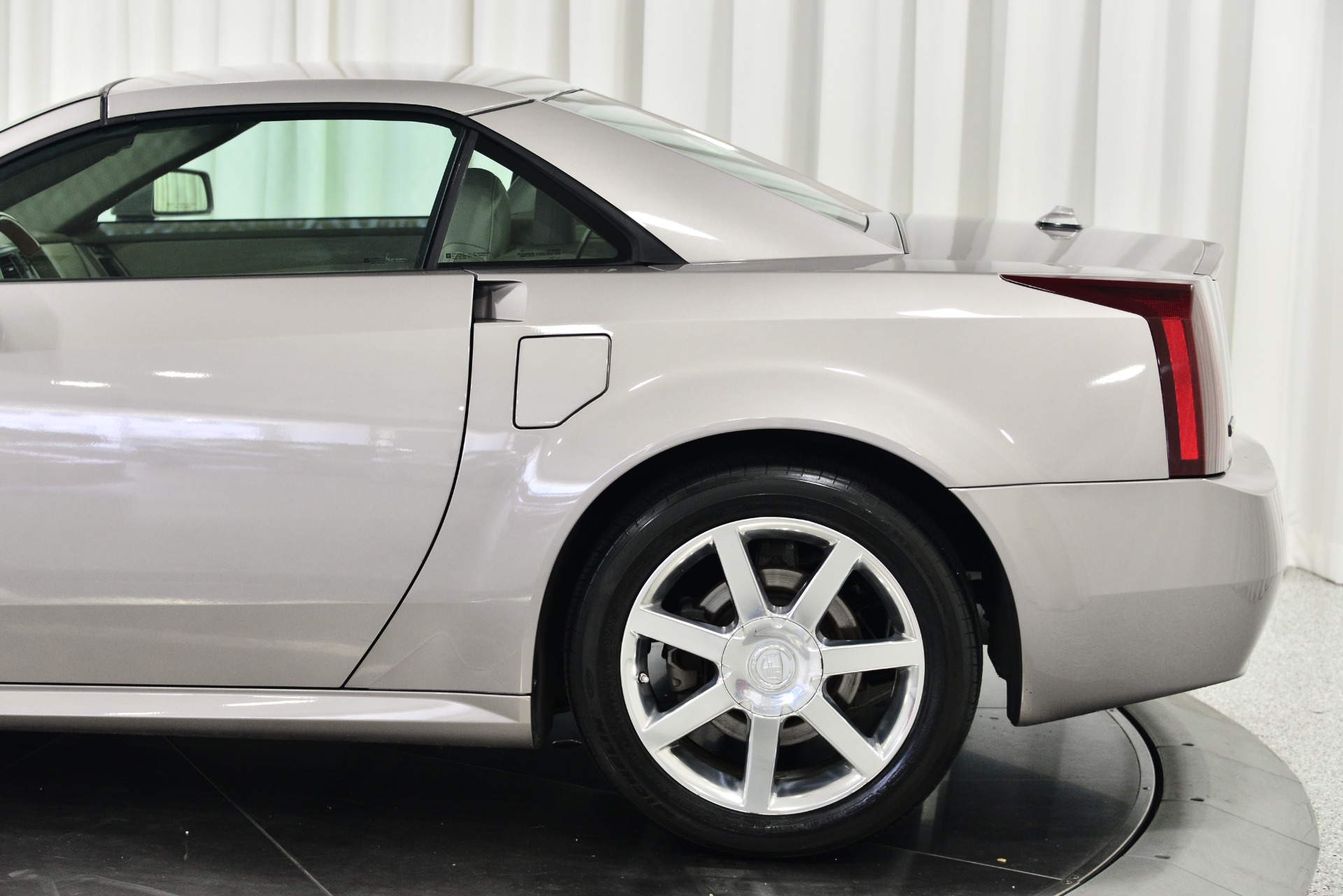 Used 2005 Cadillac XLR For Sale (Sold) | Marshall Goldman Cleveland Stock  #B23836