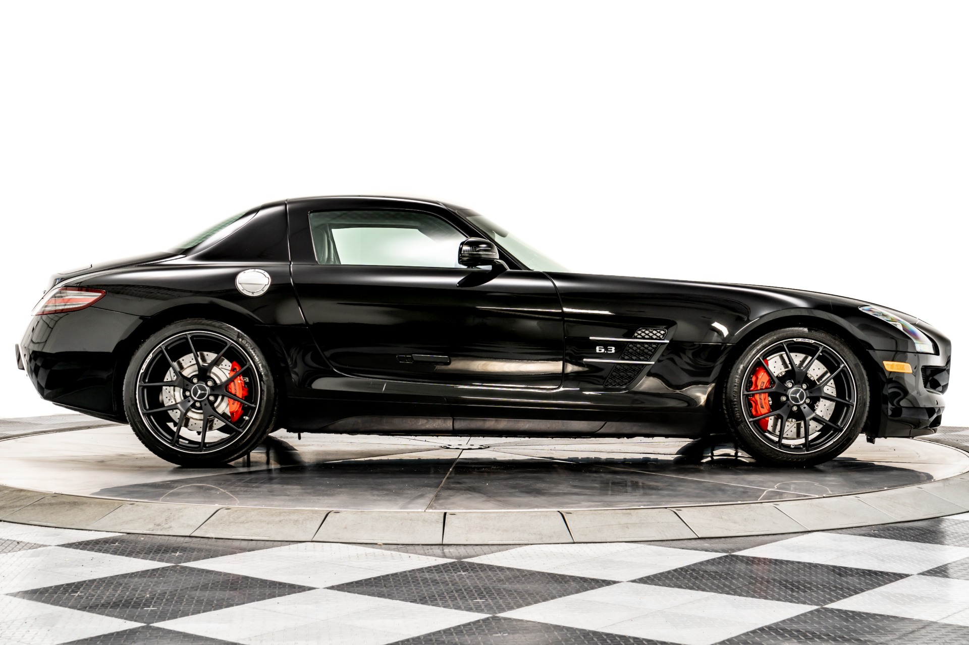 2014 Mercedes-Benz SL550: Prestige, Performance and Comfort - The Car Guide
