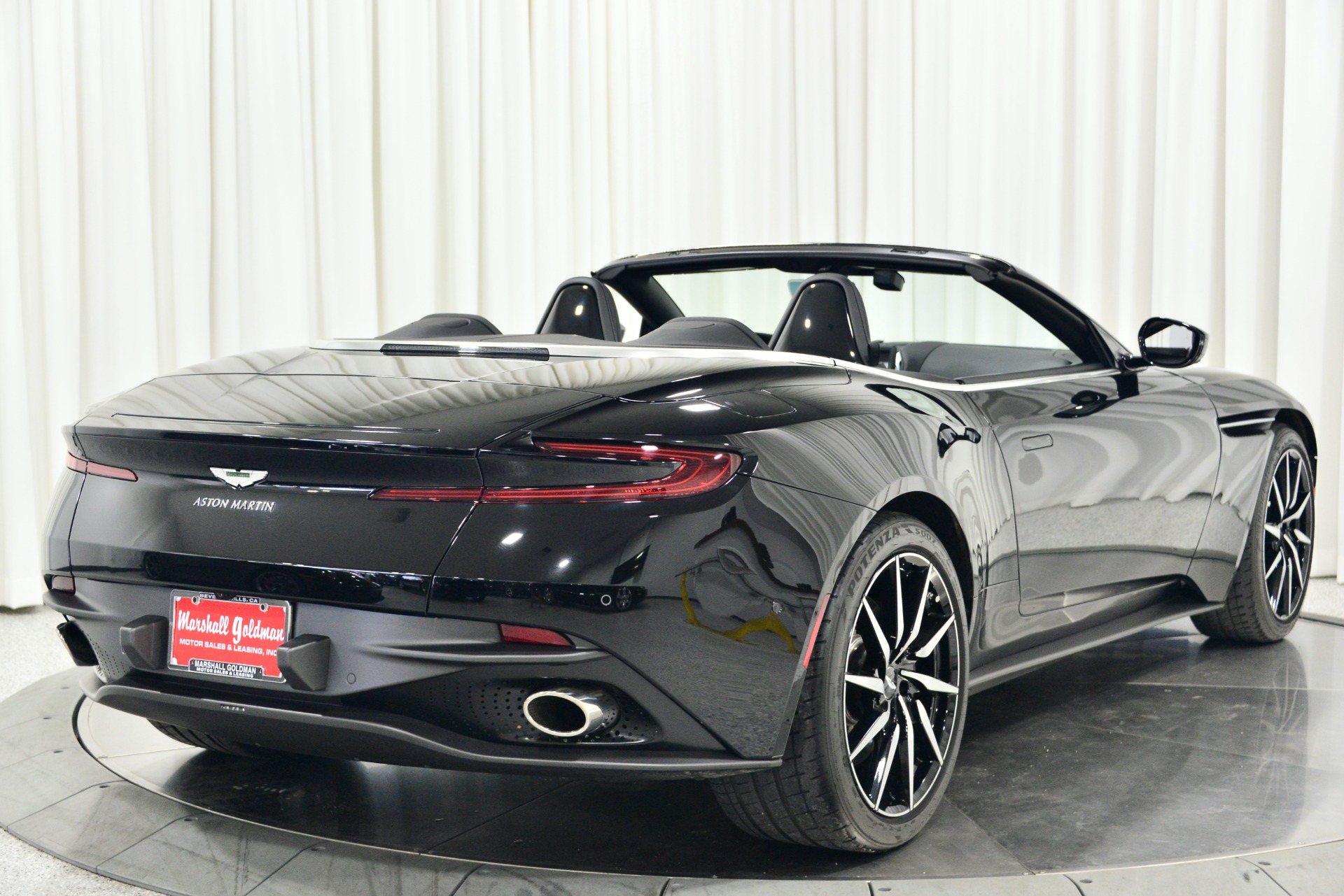 ASTON MARTIN DB11 Volante 4.0 V8 Bi-Turbo Occasion 174 900.00 CHF