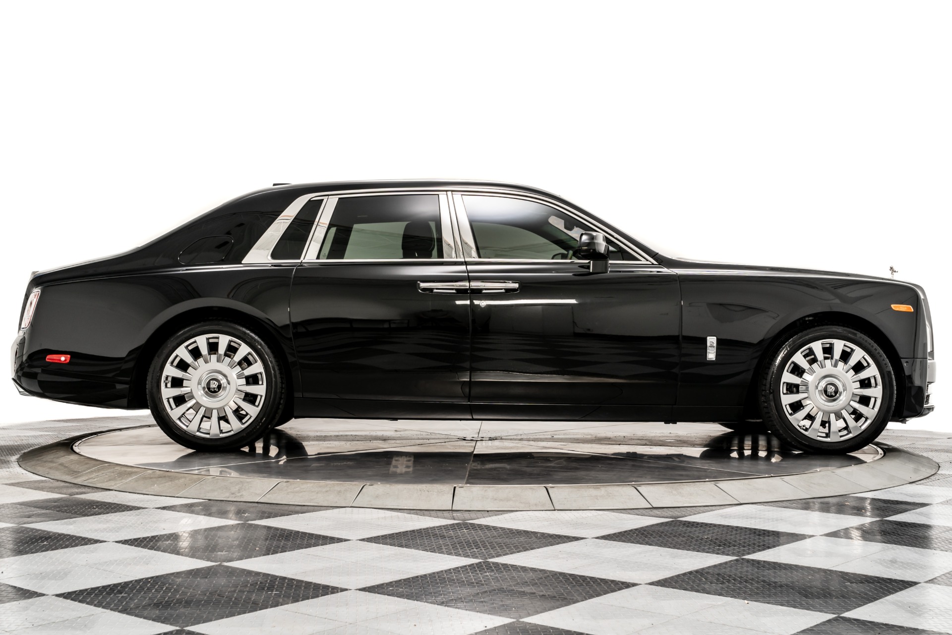 2022 Rolls-Royce Phantom Review  Pricing, Trims & Photos - TrueCar