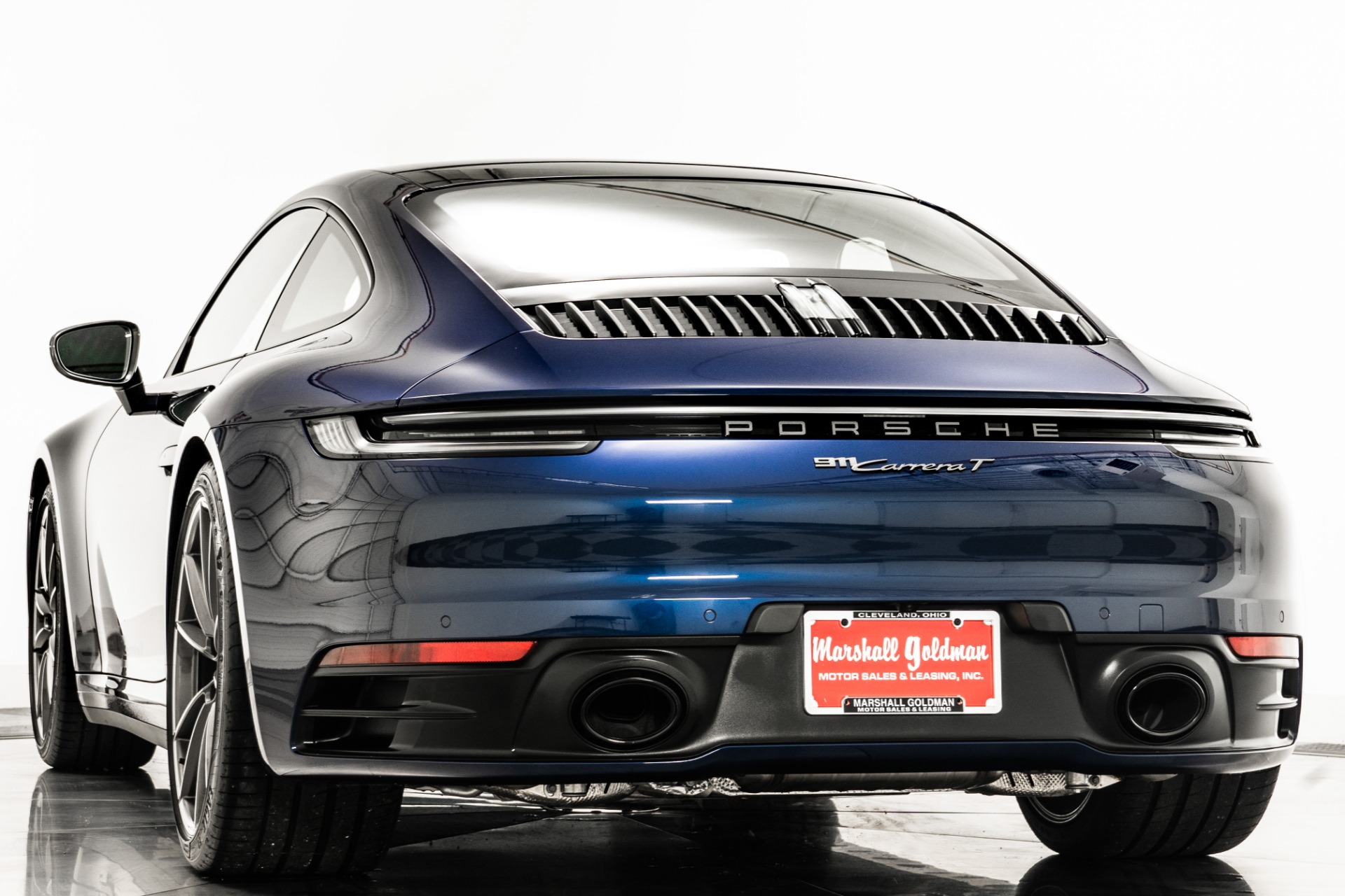 Most Expensive 2024 Porsche 911 S/T Costs $374,600, Two Options