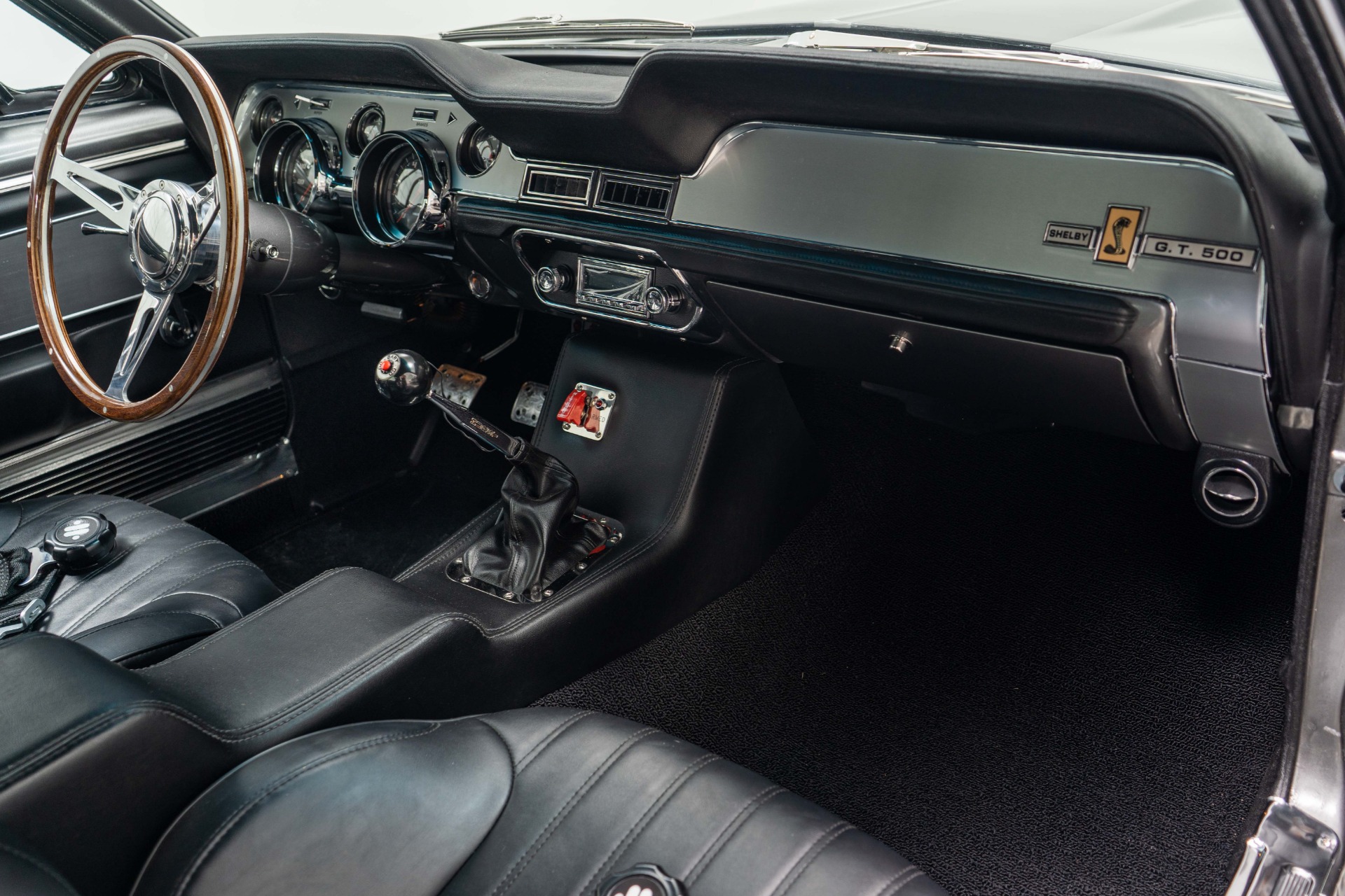 mustang 1967 interior