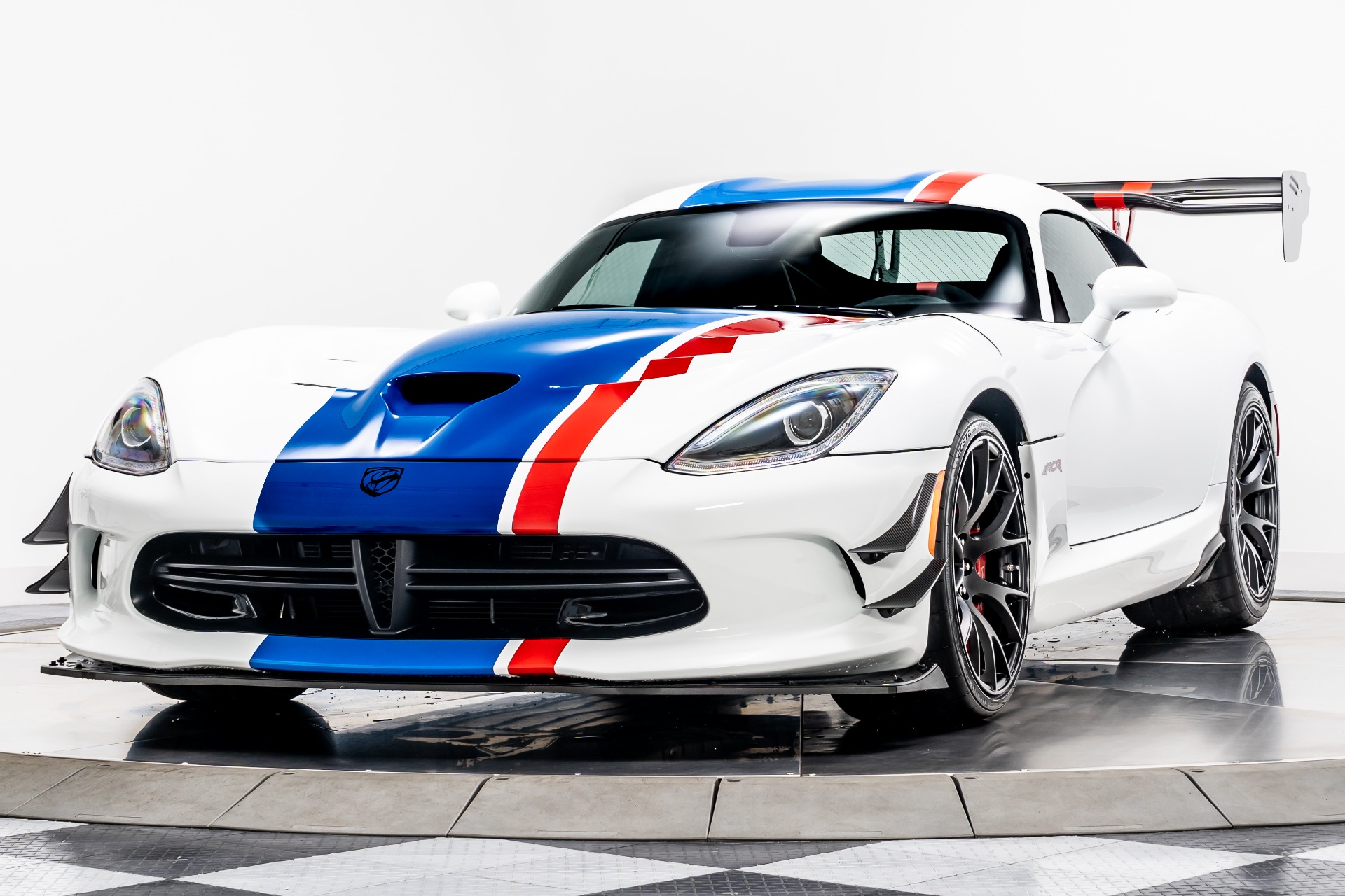 Used 17 Dodge Viper Acr Extreme Aero For Sale Sold Marshall Goldman Cleveland Stock W